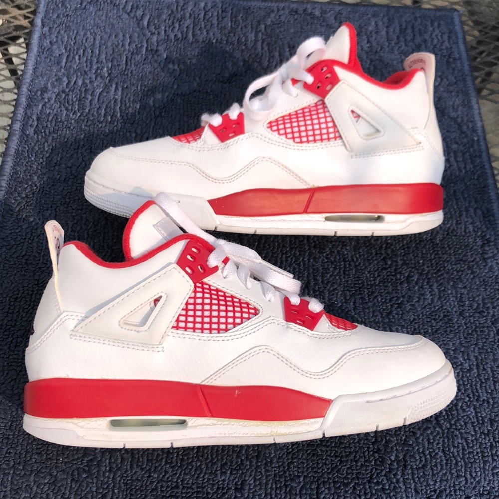 Air Jordan 4 “Alternate 89”